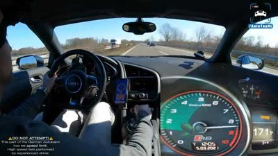 Audi R8 V10 With A Gated Manual Sounds Like Heaven On The Autobahn