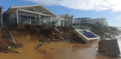 The wild weather of La Niña could wipe out vast stretches of Australia's beaches and sand dunes