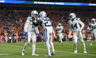 Colts stumble into 12-9 win over Broncos in Week 5 slopfest
