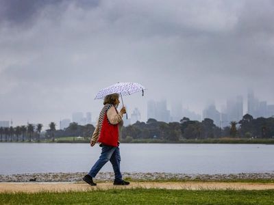 Melb cops half monthly rainfall in an hour