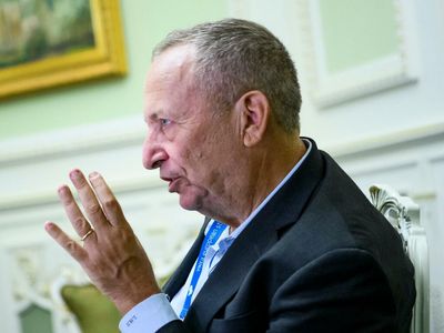 Larry Summers Says Sense Of Saudi-Russian Collaboration 'Can't Be Happy One For Americans'
