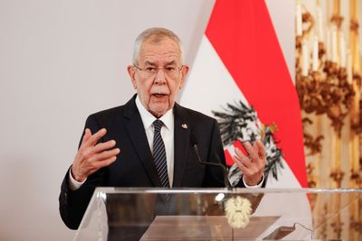 Austria's president likely to be re-elected as 'safe' choice