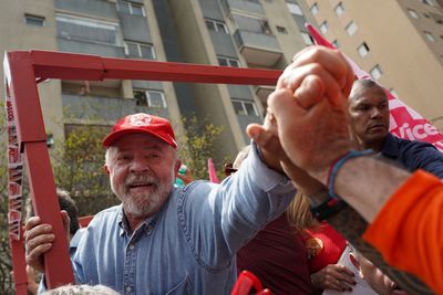 Analysis-Lula can defend Brazil election lead with third parties, abstainers