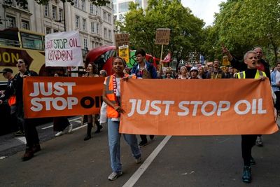 UK climate protesters undeterred despite govt threats