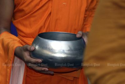 Fake monks from Cambodia nabbed in Rayong