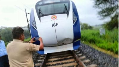 Gandhinagar-Mumbai Vande Bharat Express hits cow near Anand; second such incident in two days