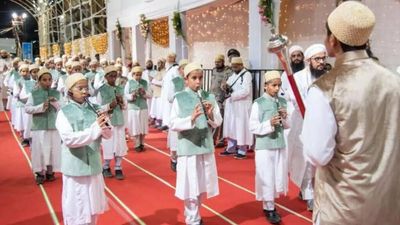 Dawoodi Bohras celebrate Eid-e-Milad with joy and reverence in Mumbai