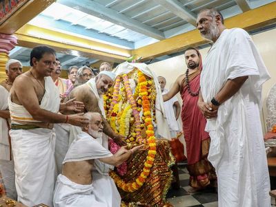 Sharada idol handed over by Sringeri Mutt to temple near LoC
