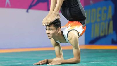 National Games: Maharashtra’s Vaibhav Srirame overcomes odds to win Yogasana gold
