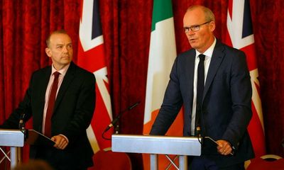 Northern Ireland secretary optimistic on resolving Brexit standoff with EU
