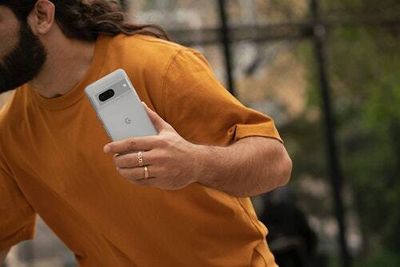 Here are all of the Pixel 7's new AI camera features