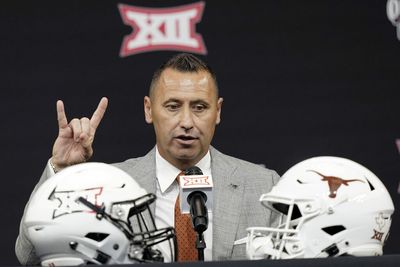 Oklahoma fans are ROASTING Steve Sarkisian on Twitter ahead of the Red River Showdown and it’s incredible