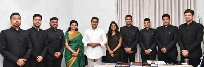 IAS probationers call on Chief Minister