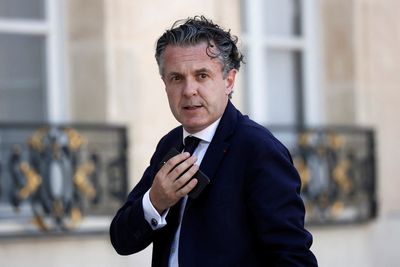 French government favours raising taxes on private jets -minister