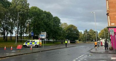 Glasgow Thornwood crash sees man, 30, pronounced dead at the scene