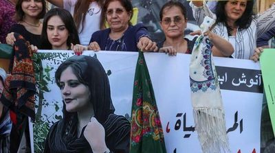 Lebanese Intellectuals Express Solidarity with Iranian ‘Women’s Revolution’