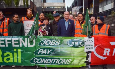 ‘Bad smell’: Mick Lynch criticises Liz Truss government as rail workers strike