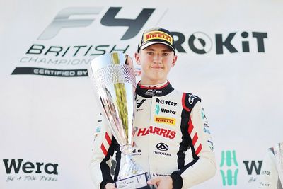 Dunne secures British F4 title in bizarre style
