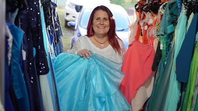 Tammy wants to add more than glamour and glitter to Queensland teenagers' lives with donated formal wear