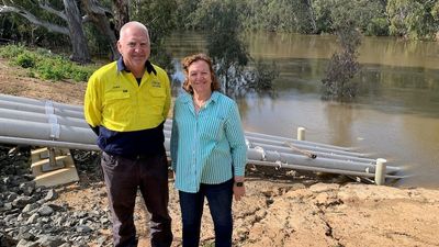 Western NSW pipeline helps to 'drought-proof' farms, offering year-round water security
