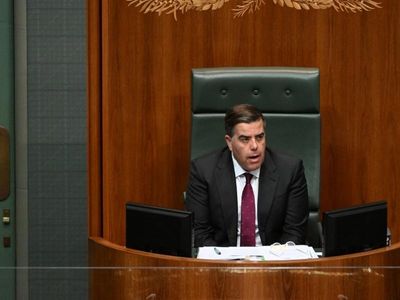 Move to ban fundraising from parliament