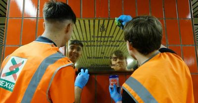 Metro engineer apprentices restore 'good as new' Gateshead plaque in Queen Elizabeth II's honour