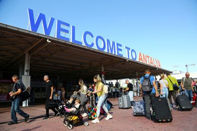 Thousands of Russians continue to arrive in Turkey, fleeing conscription