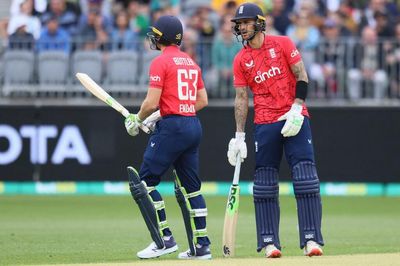 Aus vs Eng T20 series | England win first T20I against Australia in a high-scoring thriller