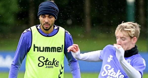 Everton line-ups for Manchester United as Anthony Gordon and Dominic Calvert-Lewin decisions made