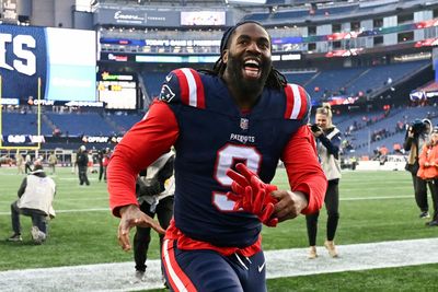 Patriots LB Matt Judon ditches iconic red sleeves for new look