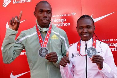 Kenya's Chepngetich, Kipruto cruise to victory in Chicago Marathon