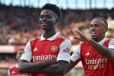 Arsenal 3-2 Liverpool: Bukayo Saka penalty settles thriller and sends Gunners back to Premier League summit