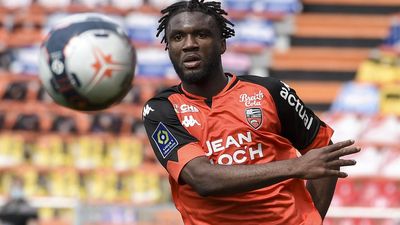 Moffi's double takes Lorient up to second in Ligue 1