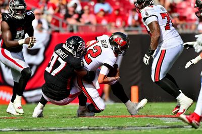 Falcons Twitter frustrated with officials after loss to Bucs