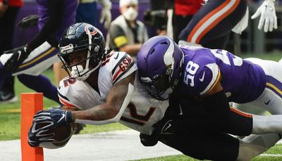 One week after muffed punt, Bears’ Velus Jones scores 1st TD