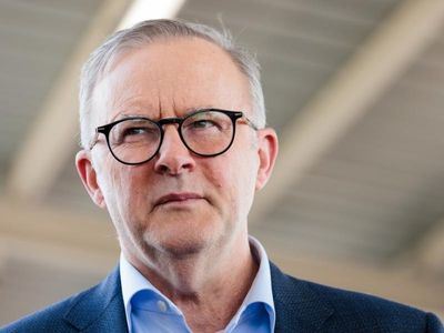 Facts and fluff from Albo's FM radio blitz