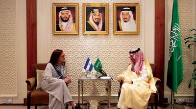 Saudi Foreign Minister Meets with Counterparts from Malta, El Salvador
