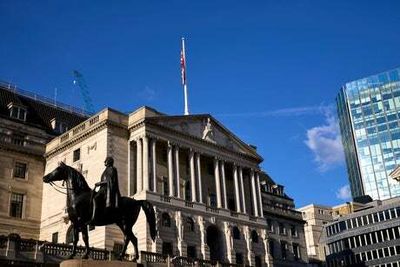 Bank of England doubles down on bond deals as Chancellor Kwasi Kwarteng heads to IMF