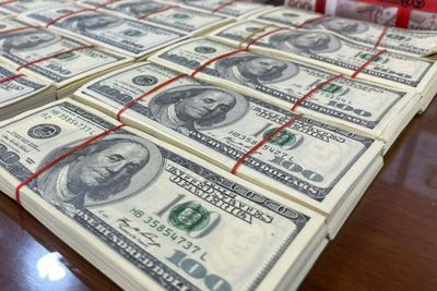 Two arrested with 9,000 fake US banknotes