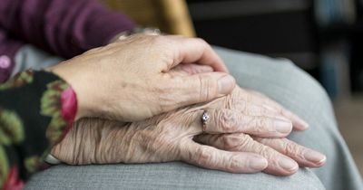 Warning signs that may show an older person is struggling this winter