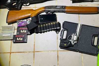 Man arrested in Bangkok with unregistered guns