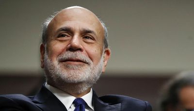 University of Chicago prof, former Fed chair Bernanke share Nobel for research on banks