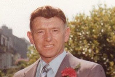 Police hunting killer of taxi driver 39 years ago to make TV appeal