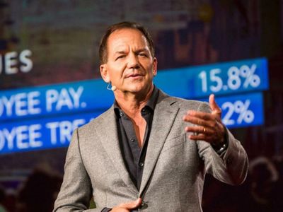 Paul Tudor Jones Correctly Predicted The 1987 Stock Market Crash: Here's What The Billionaire Hedge Fund Manager Says Is Coming Next