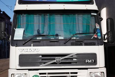 Lorry parking shortage forces thousands of drivers to sleep in laybys