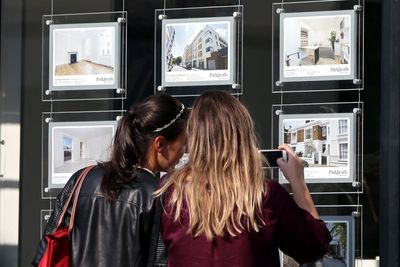 Homeowners wanting to sell by Christmas must ‘market home by early November’
