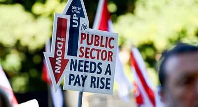 Unions warn of public sector exodus from NSW. But where would they go?