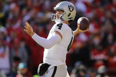 Watch: Derek Carr goes deep to Davante Adams for early score vs Chiefs