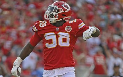 Chiefs DT Tershawn Wharton exits game vs. Raiders with knee injury