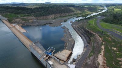 Paradise Dam wall raise funds not allocated in federal budget as farmers brace for summer rain